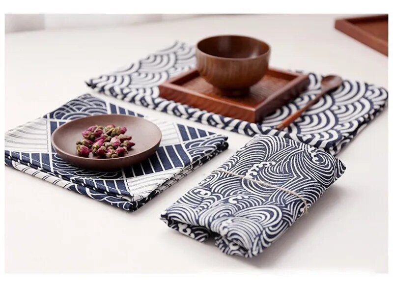 Blue And White Placemats And Napkins